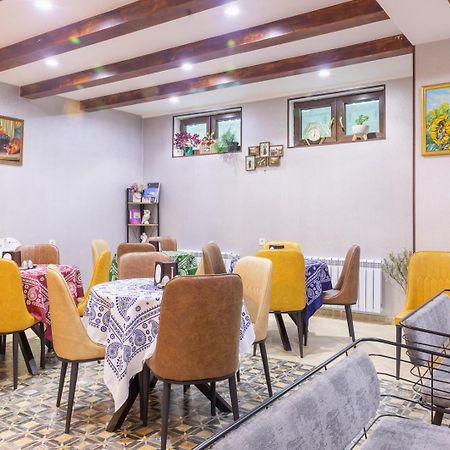 Hotel Gold Tower Местія Екстер'єр фото