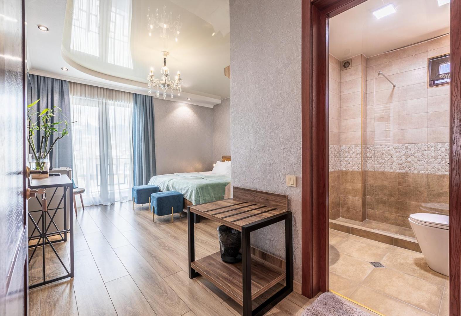 Hotel Gold Tower Местія Екстер'єр фото