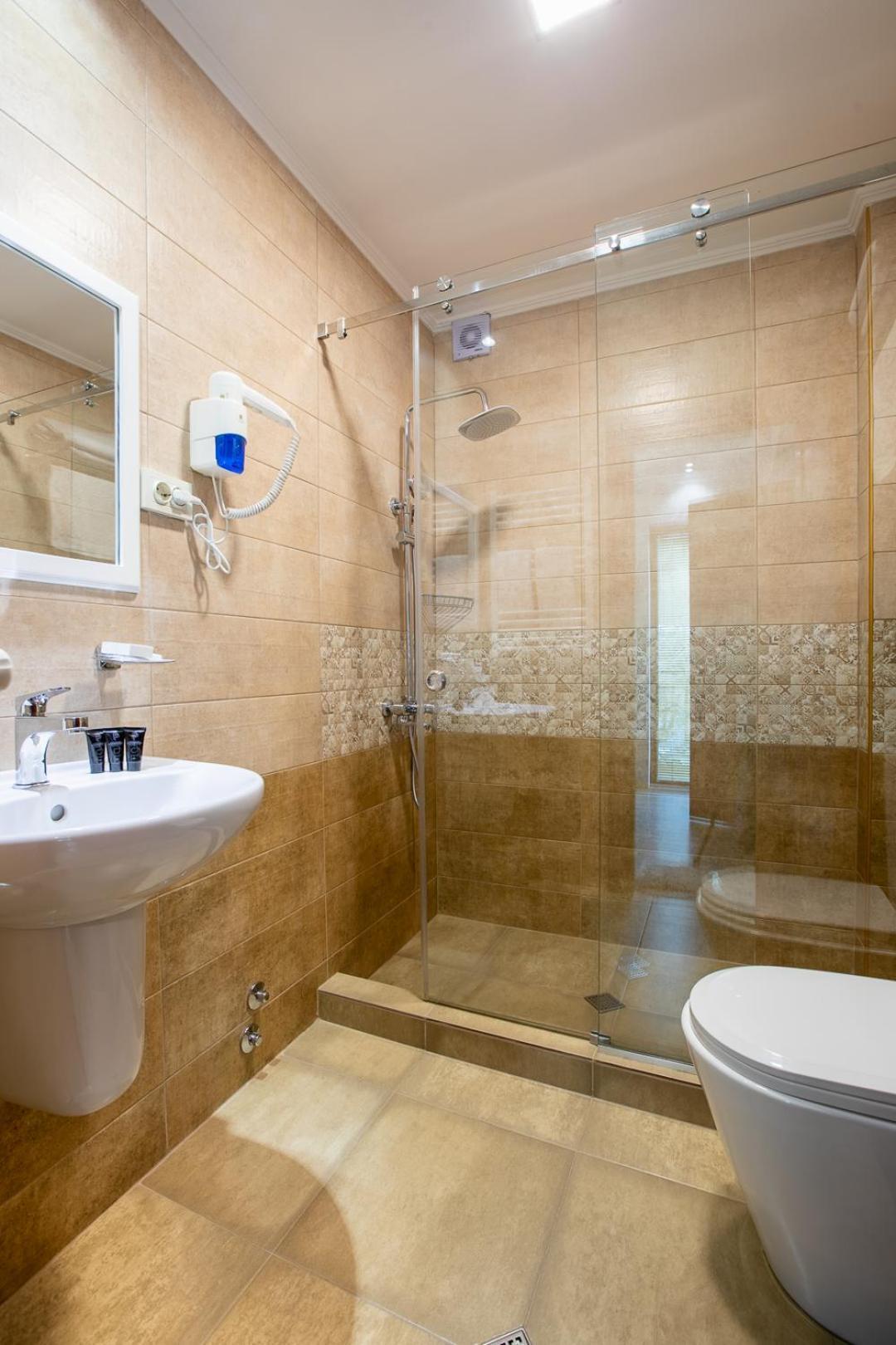 Hotel Gold Tower Местія Номер фото